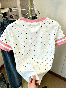 少女T恤，復古美式校園經典Logo短袖套頭衫，適合夏季穿著，美式大學風度假穿搭，白色休閒日常風，粉色條紋波點時尚風，舒適百搭適合日常穿著，馬術風粉色修身短版款，四季皆宜春、夏、秋、冬；粉色滾邊T恤可愛少女上衣俏皮夏季T恤 - 彩色 - 查看 2