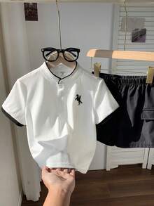 SHEIN 2 件/套年轻男孩 Polo 领撞色拼接休闲时尚日常百搭针织衬衫 T 恤和编织短裤，适合春夏季、日常、运动、郊游、学校、派对、节日、拍照 - 白色 - 查看 5