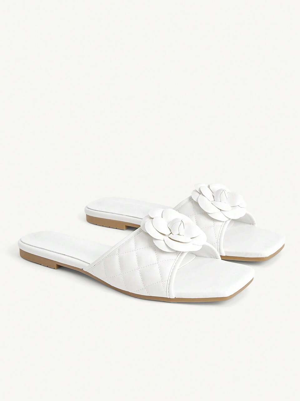 CUCCOO CHICEST Women Shoes Women's New Summer Square Toe Flat Bottom White Three-Dimensional Flower Fashionable And Elegant Women's Flat Sandals Slippers Suitable For Daily Commuting Home Office Vacation And Other Places