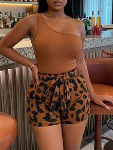 SHEIN SXY Kích thước lớn Một bờ vai Sọc Top Cây trồng Và Quần Short có thắt lưng Bộ - màu nâu - Xem 7