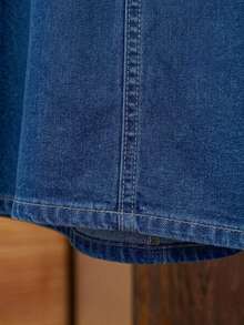 Modelyn 大尺碼夏季休閒襯衫與牛仔裙兩件套 夏季嘉年華服裝 通勤度假畢業典禮時尚 Y2k 可愛街頭風 Coquette 派對婚禮優雅商務休閒女裝 海灘畢業典禮大尺碼牛仔外套 短澎袖鈕扣細節經典風格牛仔單件套裝 女士大尺碼深色牛仔短版外套 短袖領口胸前口袋 日常休閒兩件套牛仔套裝 - 中等水洗藍 - 查看 3