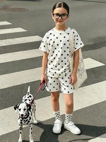 SHEIN 青少年女孩 T-Shirt 套裝，運動風粉色與深綠色拼接短袖 T-Shirt 與短褲套裝，夏季寬鬆貼身設計，輕量面料，適合日常外出、休閒運動或造型穿搭 - 白色 - 查看 5