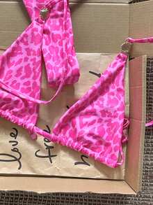 SHEIN Swim 2026春夏女款粉色豹紋細肩帶掛脖綁側高衩綁繩丁字褲比基尼泳衣兩件套，甜美度假風，適合海邊拍照 - 粉色 - 查看 3