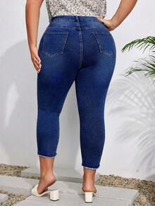 EMERY ROSE Plus Size Casual Distressed Denim Cropped Pants - Dark Wash - View 2