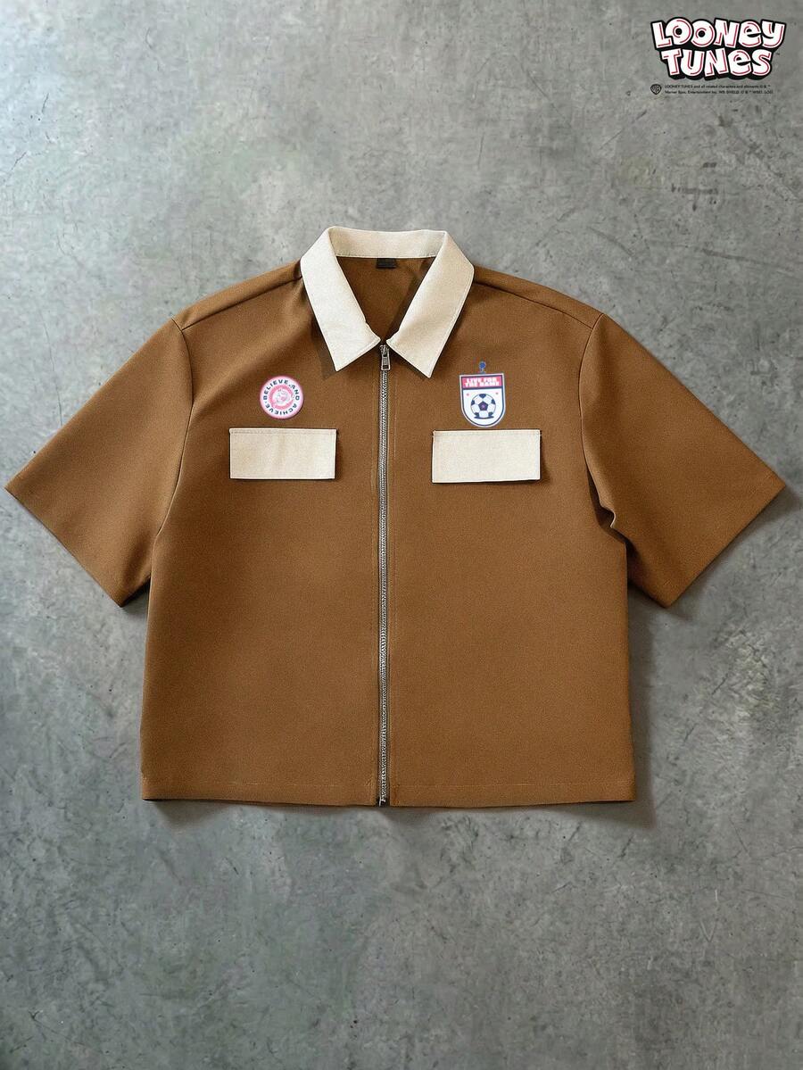 LOONEY TUNES X SHEIN PAVTROS 世界杯图案男士短袖衬衫,男女通用设计,适合大学校园穿着,可作为送给他的礼物或世界杯纪念品。适合休闲、街头穿搭、户外活动、主题派对等场合。 - 棕色 - 查看 1
