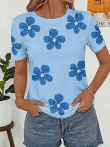 SHEIN Essnce 休閒簡約藍色底仿毛巾刺繡定位花卉印花圓領短袖寬鬆女款T恤，適合春夏季 - 彩色 - 查看 6