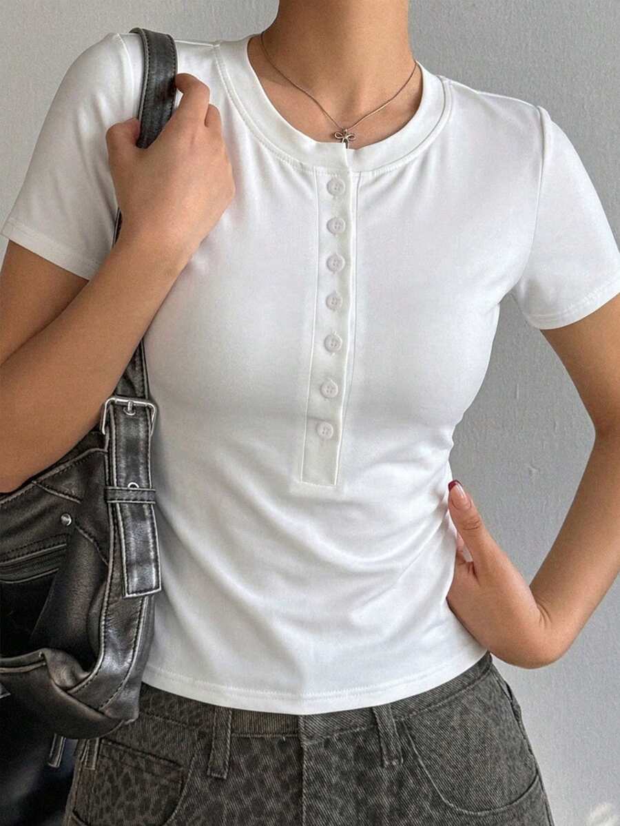 DAZY 女士圆领前开襟短袖修身T恤 夏季 - 白色 - 查看 1