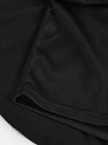 SHEIN 少女休闲露肩无袖上衣，饰有金属玫瑰花，搭配褶皱腰部多层半裙两件套，优雅公主风正式装扮，姐妹装，派对礼服，生日装，适合日常穿着、节日、家庭聚会、特殊场合，可爱、优雅、甜美、复古、时尚。适合妈妈、女儿、姐妹穿着，春夏度假皆宜。 - 黑色 - 查看 3