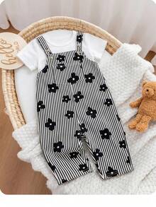 SHEIN Baby Girl Cute Versatile Blue Floral Pattern Strap Jumpsuit - Black and White - View 2