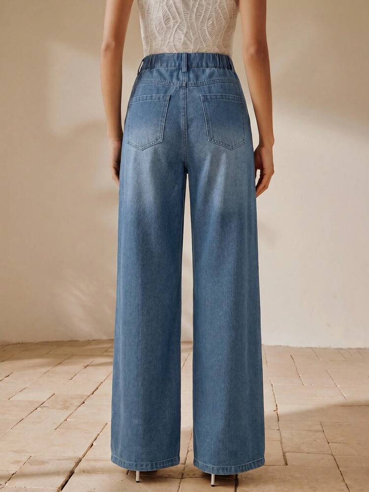 Spring Women's Light Blue Denim Jeans New Floral Embroidery Washed Denim Versatile Casual Commute Straight Leg Jeans