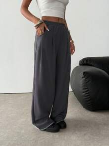 SHEIN Celana Jogging Kasual Longgar Warna Abu-abu Gelap dengan Kantong untuk Remaja Perempuan - Dark Grey - View 2
