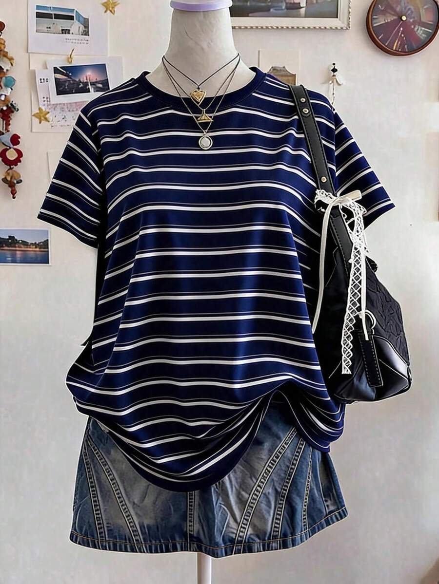 Camiseta de manga corta con estampado de monstruo digital a rayas azul para adolescentes, casual y cómoda para primavera/verano, moda, adecuada para actividades al aire libre, picnics, fotografía callejera, hogar, escuela, festivales, regalos, diseño de rayas minimalista clásico americano retro - Multicolor - Ver 1