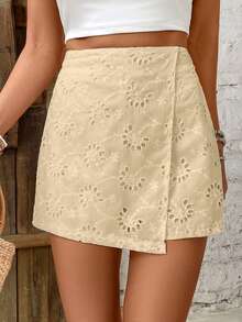 SHEIN Frenchy 女款度假休閒素色鏤空刺繡圍裹短褲 - 卡其色 - 查看 4