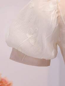 SHEIN 女孩白色可愛公主風薄紗3D刺繡泡泡袖高領珍珠裝飾中長正式禮服，輕盈柔軟面料，適合度假、畢業、返校、婚禮季、舞會與正式場合 - 杏色 - 查看 4