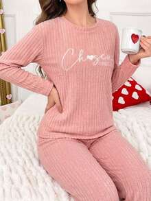 Soft And Two-Piece Thermal Ribbed Pajamas Set / Pajama Set With Checkered Collar Top And Bubble Textured Pants For Fall And Winter - Pink - View 3