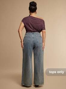 SHEIN BAE CURVE Bodysuit Ukuran Plus Serbaguna dengan Motif Minimalis, Leher Asimetris, dan Detail Kerut untuk Liburan & Pakaian Sehari-hari - Burgundy - View 5