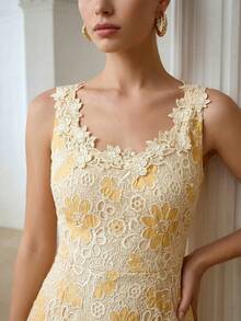 ZEYLAH Vestido con Bordado Hidrosoluble, Cuello en U, Cintura Ceñida y Bajo de Paraguas - Albaricoque - Ver 1
