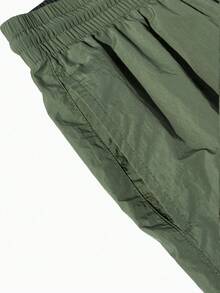 Manfinity Swimmode 男士大尺碼休閒沙灘短褲，適合度假與假期 - 軍綠色 - 查看 6