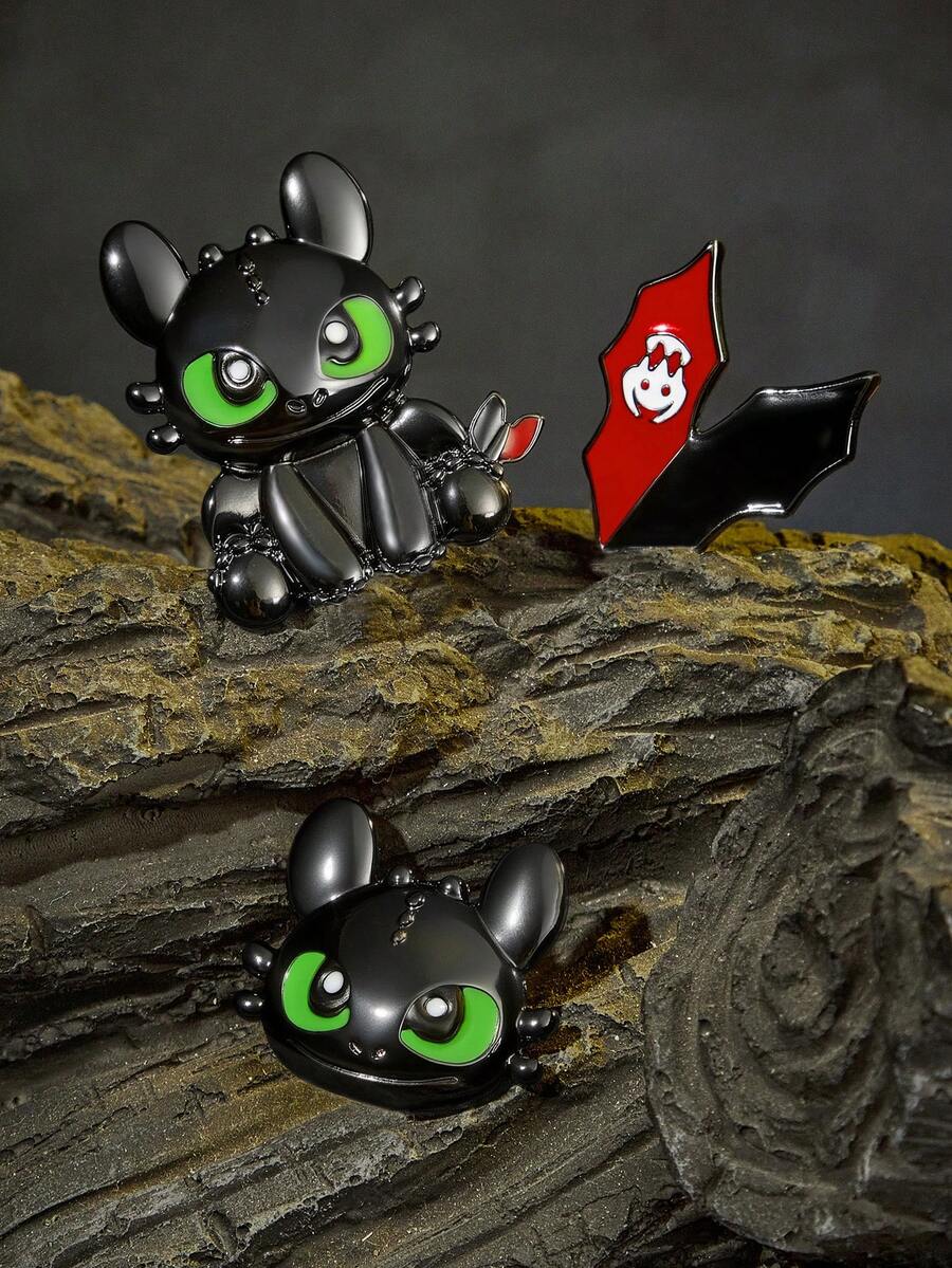 SHEIN How to Train Your Dragon 3入組時尚可愛卡通龍胸針徽章,黑色鋅合金滴油飾品配件,適合別在外套與書包上 - 彩色 - 查看 1