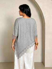 Rustia Plus Size Solid Color Lace Patchwork Round Neck Asymmetric Hem T-Shirt - Grey - View 2