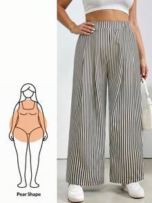SHEIN Essnce 休閒度假條紋紋理面料大尺碼女款舒適寬鬆長褲，適合夏季黑色條紋長褲 - 黑與白 - 查看 6