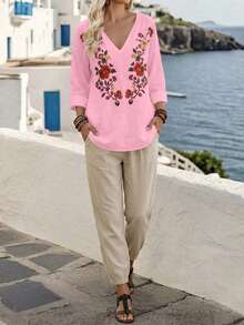 SHEIN Holidaya Women's Vacation Style Floral Embroidered V-Neck Knit Top, Beach T-Shirt, Bohemian Boho Pink Floral Autumn - Pink - View 4