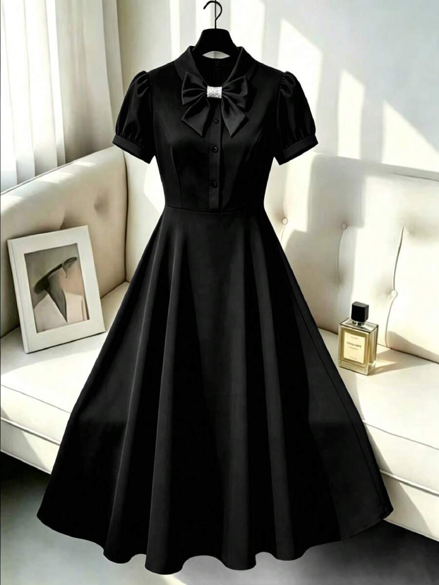 GlowEve CURVE Plus Size Women Bowknot Decor Button Half Placket Short Sleeve Dress - Black - View 1
