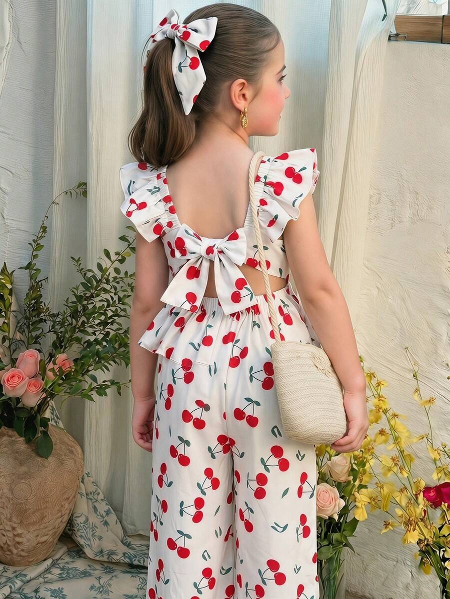 SHEIN LMoss Kids 兒童 LMoss 女孩可愛櫻桃印花短袖上衣 & 短褲套裝，適合幼兒在春季、夏季、秋季穿著，上衣背面有蝴蝶結設計，年輕女孩休閒度假風格，女孩紅色 2 件套裝，女孩優雅長褲套裝，女孩可愛櫻桃印花長褲