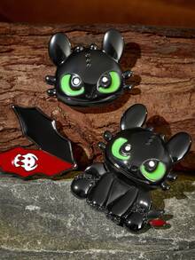 SHEIN How to Train Your Dragon 3入組時尚可愛卡通龍胸針徽章，黑色鋅合金滴油飾品配件，適合別在外套與書包上 - 彩色 - 查看 5