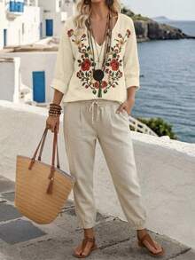 SHEIN Holidaya 女款度假風花卉刺繡V領針織上衣，女款海灘度假T恤，波希米亞風針織T恤 - 杏色 - 查看 7