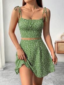 SHEIN Raffinéa Set Atasan dan Rok Camisole Motif Bunga Hijau untuk Liburan Musim Panas, Gaya Pondok Romantis, Boho, Tropis, dan Pantai. - Hijau - View 5
