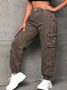 SHEIN SXY Plus Size Fashion Versatile Leopard Print Button Cargo Denim Jeans - Multicolor - View 3