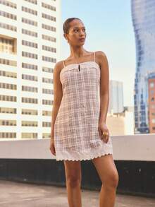 Aralina Vestido de tirantes ajustables para mujer con estampado de cuadros, lindo vestido tipo slip con ribete de encaje, dobladillo festoneado, tela tejida - Multicolor - Ver 8