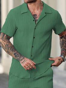 Manfinity Homme Men's Solid Color Short Sleeve Single-Breasted Casual Commuter Shirt, Ceremony - Dark Green - View 3