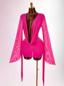 Amplova Gaun Mini Bodycon Pas Badan dengan Nuansa Bumi untuk Liburan Romantis - Hot Pink - View 3