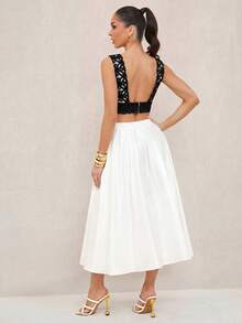 Lumalex 3D Embroidered Round Neck Backless Fitted Women's Top - Black - View 2