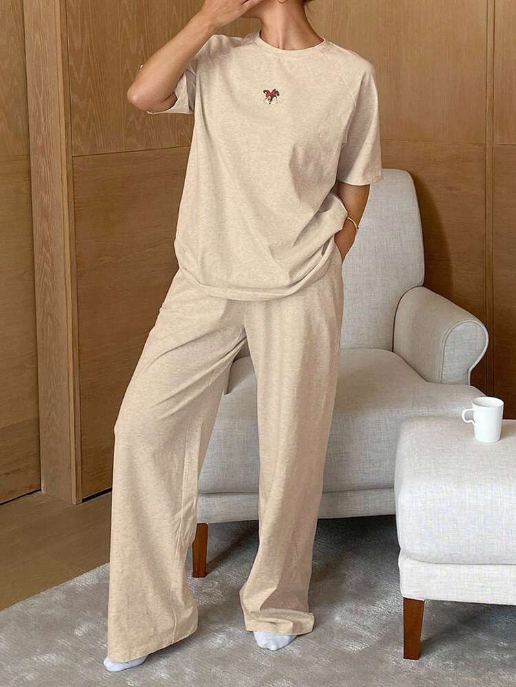 しぃ❤︎꙳✩꙳⋆☃　0729 DAZY Casual Cute Cartoon Print Raglan Sleeve Loose Fit Pajama Set