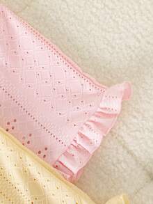 SHEIN Celana Pendek Musim Panas untuk Anak Perempuan, Bordir Berongga / Motif Bunga Kecil, Legging Ringan dengan Hem Bergelombang untuk Bayi, Gaya Serbaguna Multi-Warna - MultiWarna - View 8
