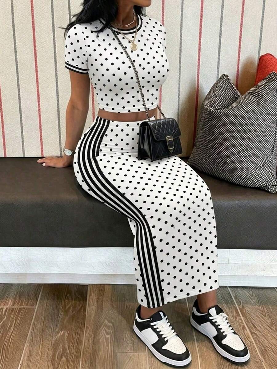 Slaydiva Setelan 2 Potong Gaya Prancis Ukuran Plus: Kaos Pendek dan Rok Maxi Motif Polkadot dan Garis-garis Colorblock - MultiWarna - View 1