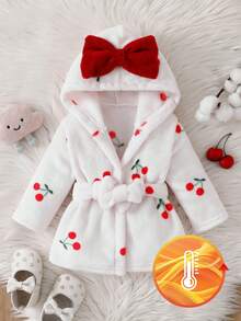 SHEIN 秋冬新生兒白色底可愛紅櫻桃印花雙面法蘭絨絨毛蝴蝶結睡袍 - 白色 - 查看 7
