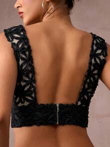 Lumalex 3D Embroidered Round Neck Backless Fitted Women's Top - Black - View 6