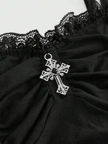 ROMWE Goth 女款迷你洋裝 交叉 Y2K 抓皺層次蛋糕裙 吊帶式哥德風 - 黑色 - 查看 3