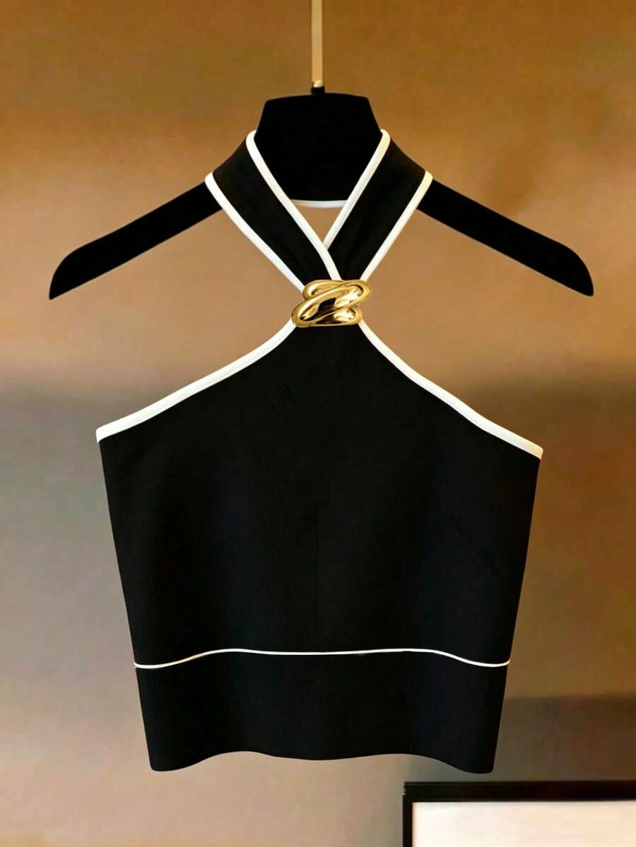 Franclia 白色露背金属装饰纽扣黑色滚边上衣。适合海滩穿着,春夏季节、办公室休闲、百搭、圣诞节、新年、日常休闲优雅、都市教师制服、白衬衫、夏季上衣、假日、度假 - 黑色 - 查看 1