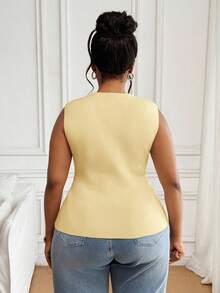 SHEIN PETITE CURVE 大尺碼女款休閒純色前開扣無袖針織上衣，夏季女裝 - 淡黃色 - 查看 2