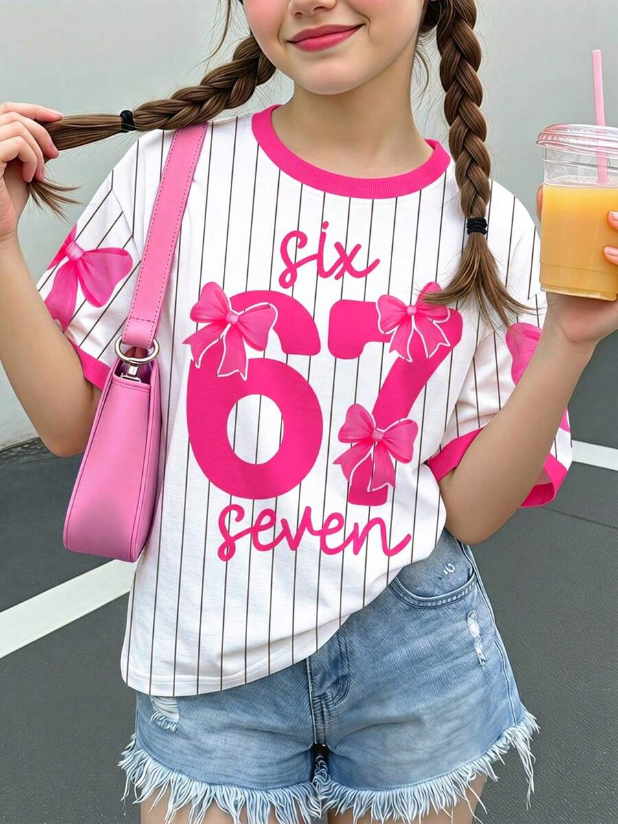 青少年女孩休閒簡約個性酷 67 號蝴蝶結圖案、粉色、條紋、學院運動時尚風、粉色調、短袖圓領T恤,適合夏季、2026年世界盃、圖案T恤、舒適、Y2K、67女孩 - 彩色 - 查看 1
