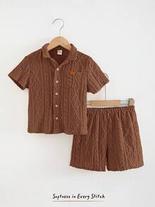Cozy Pixies 2 件套年轻男孩纯色领短袖开衫和松紧腰短裤 - 棕色 - 查看 3