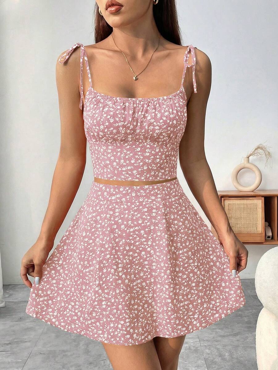 SHEIN Raffinéa 女款全身印花百褶細肩帶上衣與迷你裙休閒日常套裝