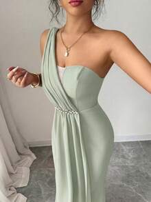SHEIN Elenzya 單肩抹胸收腰布料拼接貼布貼身美人魚裙擺優雅浪漫精緻女款派對聚會洋裝附仿珍珠裝飾 - 薄荷綠 - 查看 4