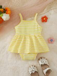 SHEIN Baby Girl Floral Embroidered Yellow Strap Romper Party Summer Cute - Yellow - View 3
