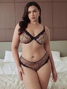 Slumbrini 1 Set Women's Solid Color Leopard Lace Underwire Bra & Panty Set - Multicolor - View 5